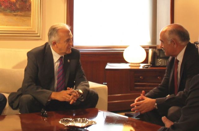 El presidente de la Comunidad, Alberto Garre, recibe al presidente de la Cámara de Comercio e Industria de Lorca, Eusebio Abellán - 2, Foto 2