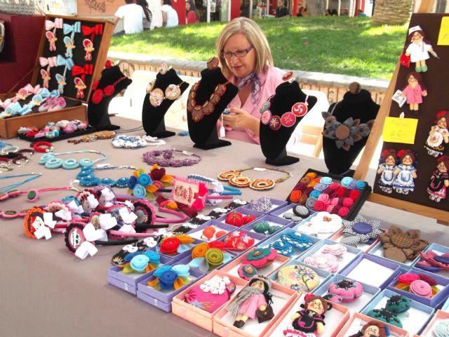 Mercado artesano las Palomas Villa de Alcantarilla, el domingo en el jardín de la Constitución, último mercado - 4, Foto 4