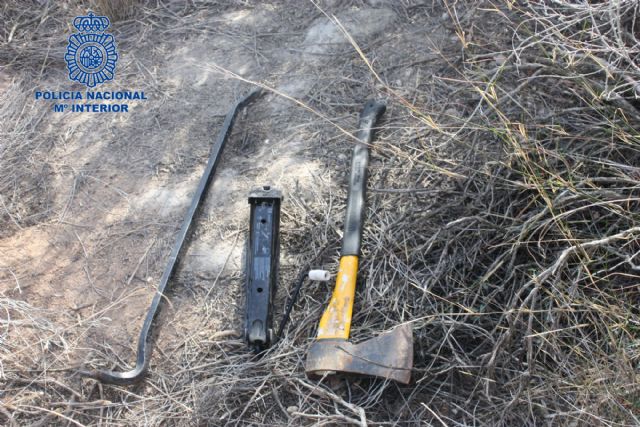 La Policía Nacional desarticula un grupo especializado en robos en viviendas y comercios - 3, Foto 3