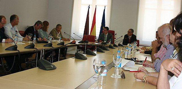 La Comunidad refuerza el asesoramiento en prevención de riesgos laborales a las pymes regionales - 2, Foto 2