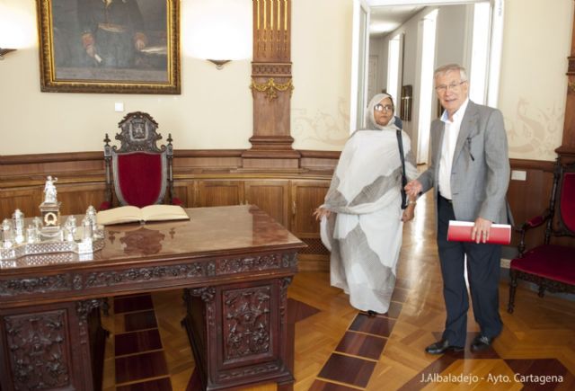 La ministra de Cultura saharaui acerca su causa a los cartageneros - 2, Foto 2