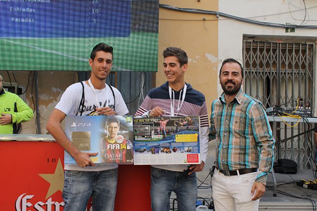 Antonio Moreno y Jos Carlos Avellaneda se hacen con el I Campeonato de Pro Evolution Soccer Ciudad de Cieza - 5