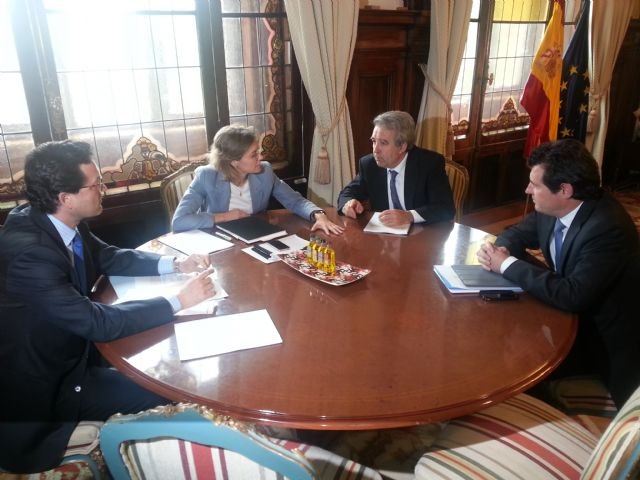 Cerdá destaca la receptividad y sensibilidad del Miniterio de Agricultura para aplicar medidas que ayuden a paliar los efectos de la sequía - 1, Foto 1