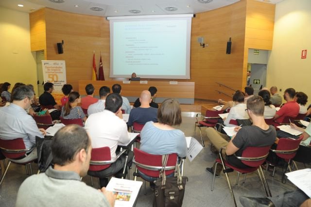 Concluye el ciclo del INFO ´Los Martes de Comercio Exterior´ con la participación de cerca de 2.000 empresarios - 1, Foto 1