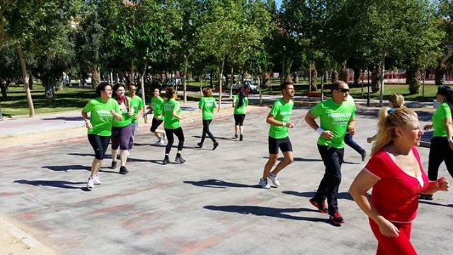 Herbalife celebra su 25 aniversario con una sesión de fitness solidario simultánea en más de 20 ciudades - 2, Foto 2