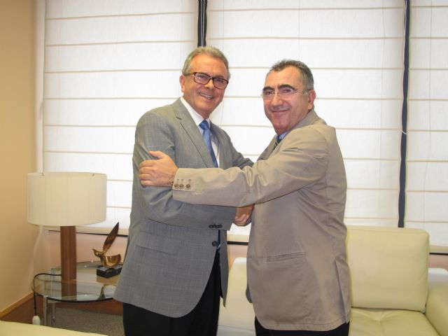 El consejero Manuel Campos recibe al alcalde de Abarán - 1, Foto 1
