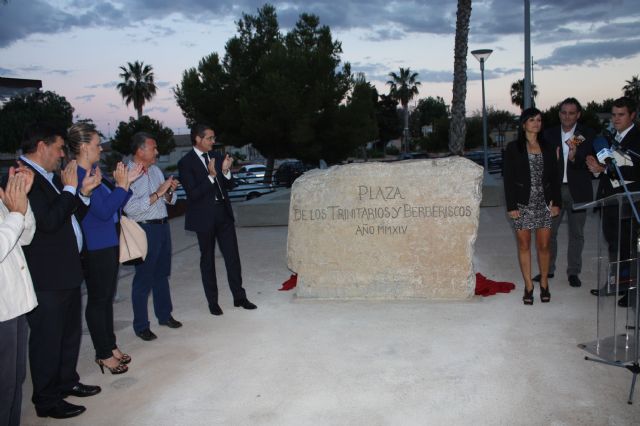 Torre-Pacheco inaugura una plaza en homenaje a las Fiestas de Trinitarios y Berberiscos de Torre-Pacheco por su 20 aniversario - 1, Foto 1