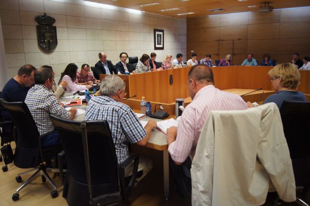 El Pleno acuerda una propuesta para agilizar los trámites burocráticos que permitan la implantación de empresas en el municipio de Totana, Foto 1