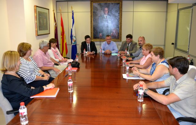 El director general de Calidad Educativa y Recursos Humanos visita Águilas - 1, Foto 1