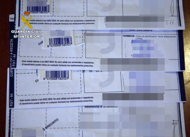 La Guardia Civil desmantela una organización dedicada a la falsificación de recetas médicas - 2, Foto 2