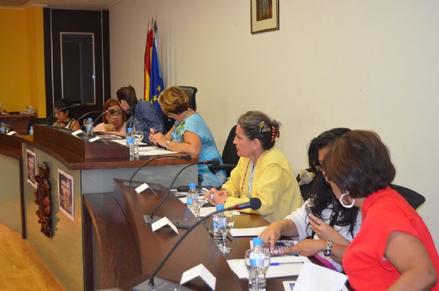 Mujeres de distinta nacionalidad comparten sus historia en la jornada Mujeres del Mundo - 2, Foto 2