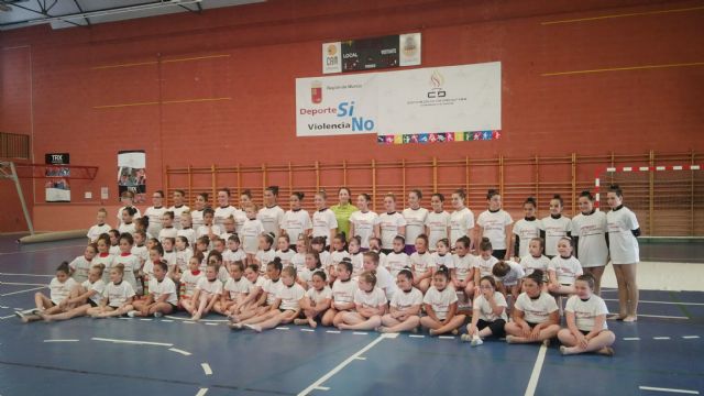 La escuela de Gimnasia Rítmica participará la próxima temporada en una Liga Escolar Regional - 2, Foto 2