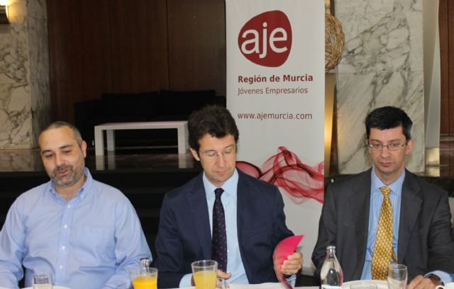 Juan Carlos Ruiz asegura que los jóvenes empresarios de la Región han creado un importante nicho de emprendedores - 1, Foto 1