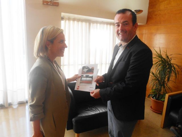 El Ayuntamiento convoca un concurso para que grafiteros decoren los ocho nuevos aparcabicis cerrados - 1, Foto 1