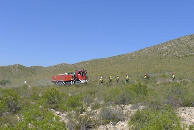 Los medios de extinción del Infomur ejercitan su coordinación con Castilla-La Mancha - 2, Foto 2