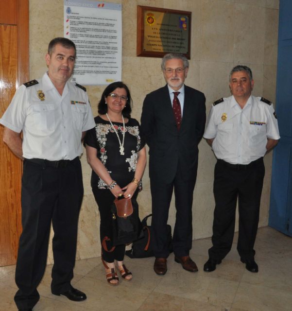 Visita del Fiscal Italiano Antimafia a las dependencias de la Jefatura Superior de Policía de Murcia - 1, Foto 1