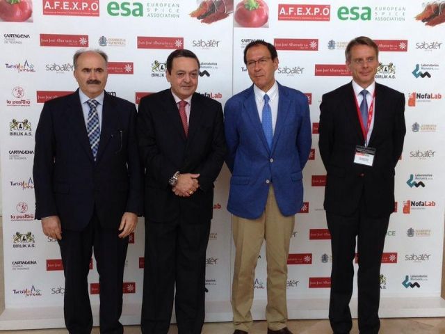 El Alcalde Cámara recibe a los participantes en la Asamblea General de la Asociación Europea de la Especia - 1, Foto 1