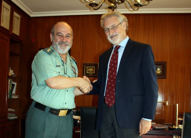 El Fiscal antimafia de la Región italiana de Reggio Calabria visita la Guardia Civil de Murcia - 2, Foto 2