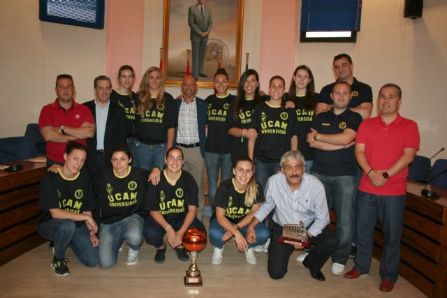 El alcalde recibe a los tres equipos ascendidos del club baloncesto JAIRIS de Alcantarilla - 4, Foto 4