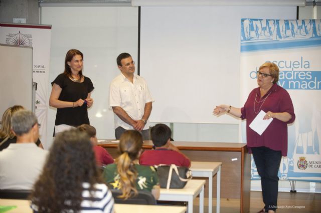 Educación da por clausurado el curso de la Escuela de Padres y Madres - 2, Foto 2