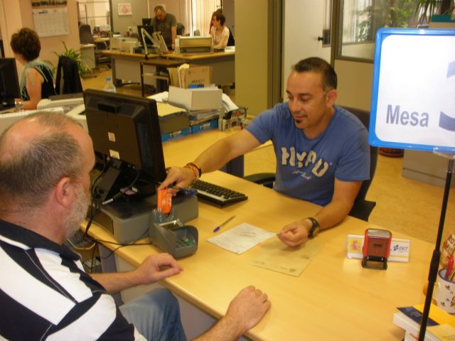 Las Jefaturas de Tráfico de Murcia y Cartagena suprimen el pago en metálico de todas sus tasas - 1, Foto 1