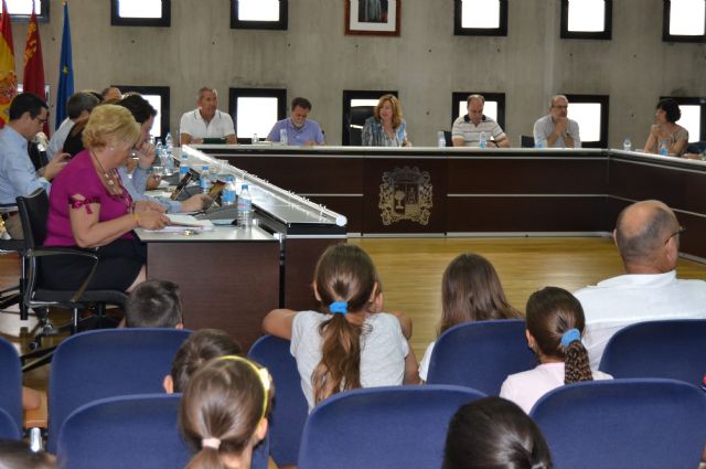 El Ayuntamiento abre sus puertas a los alumnos de educación infantil con motivo del Día de la Región - 3, Foto 3