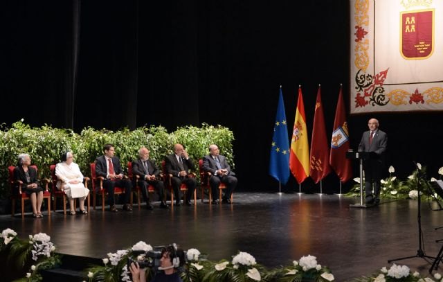 DISCURSO del presidente Garre en el acto institucional del  Día de la Región - 1, Foto 1