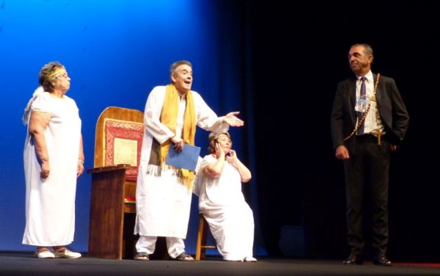 Éxito en el teatro solidario a beneficio de D´Genes, Foto 7