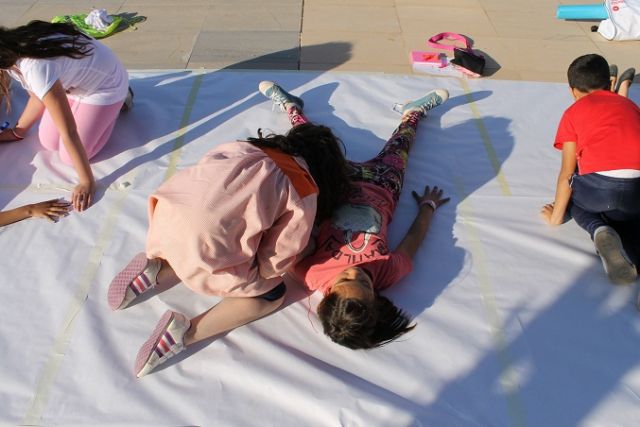 La asociación “Pigmentos” juega con los escolares para que desarrollen su gusto por las artes plásticas - 1, Foto 1