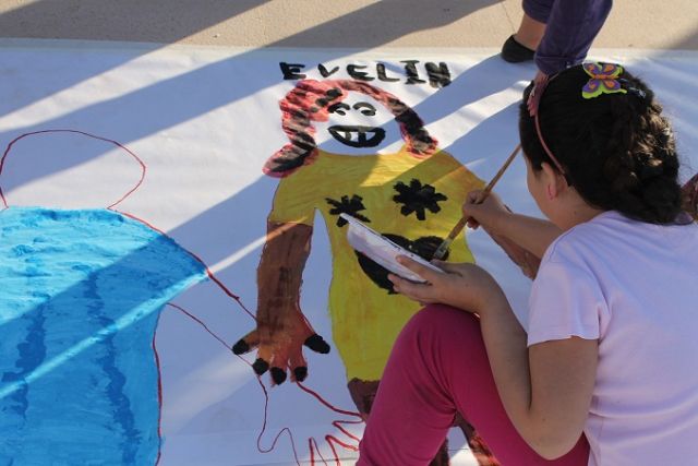 La asociación “Pigmentos” juega con los escolares para que desarrollen su gusto por las artes plásticas - 3, Foto 3