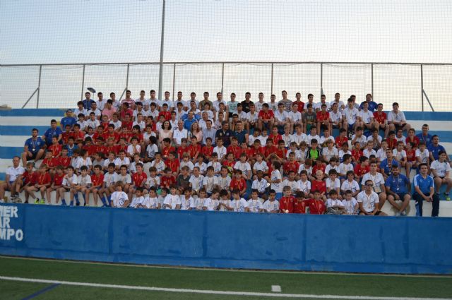 La Escuela de Fútbol Base Pinatar celebra la clausura de la temporada 2013-2014 - 1, Foto 1