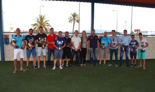 Las ligas de aficionados torreños de pádel, fútbol sala y fútbol 7 entregan sus trofeos - 1, Foto 1