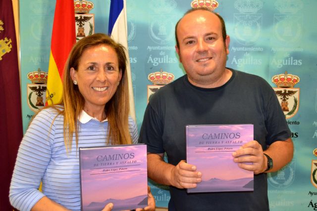 El fotógrafo aguileño Pedro López Piñero recopila más de trescientas instantáneas en su libro Caminos de Tierra y Asfalto - 2, Foto 2