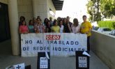 En la localidad de San Javier esta mañana se han manifestado los trabajadores de los Juzgados y el Registro Civil