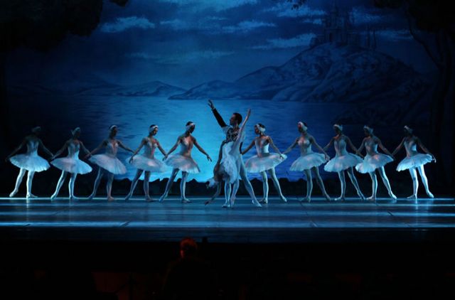 El Ballet Clásico de Rusia representará el lunes en Águilas El Lago de los Cisnes - 1, Foto 1