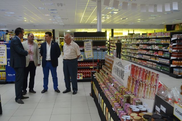 El concejal de Comercio inaugura una Feria de Alimentos de la Comarca en Supercosta - 2, Foto 2