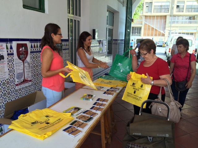 Medio Ambiente continúa con la campaña de concienciación sobre la importancia del reciclado en Jumilla - 2, Foto 2