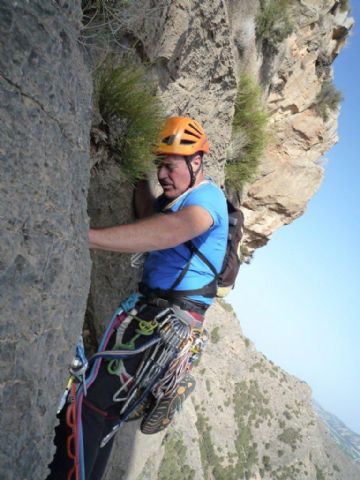 El escalador totanero Jos Miguel Gmez Poveda, en la Revista ”Desnivel” de este mes de junio - 16