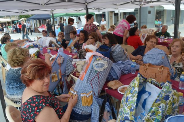 El encaje de bolillos sigue ganado adeptos - 1, Foto 1