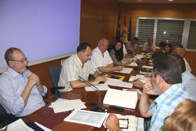 Agricultura acuerda con el sector la revisión del seguro de frutales en la zona del litoral - 1, Foto 1