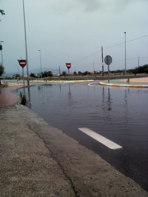 La rotonda de Torremontijo  sigue dando problemas - 3, Foto 3