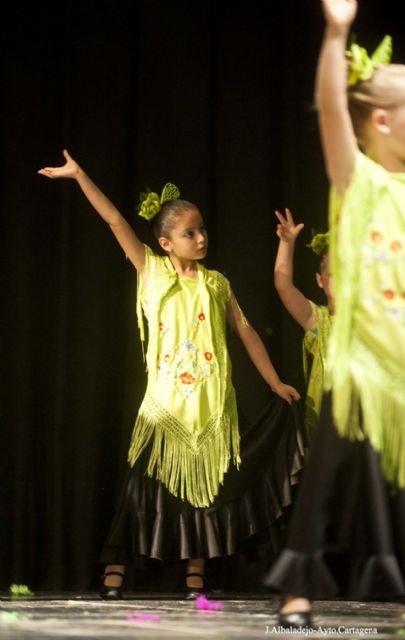 Una muestra de diferentes estilos de baile cerró el curso de la Escuela Municipal de Danza - 4, Foto 4