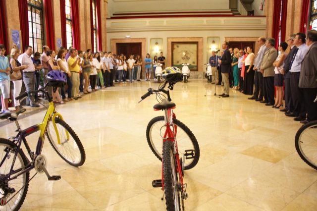 El Ayuntamiento premia a los escolares que quieren ser conductores y peatones responsables - 1, Foto 1