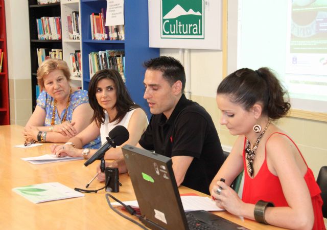 Ayuntamiento y Consumur presentan la revista electrónica ConsuCaravaca - 1, Foto 1