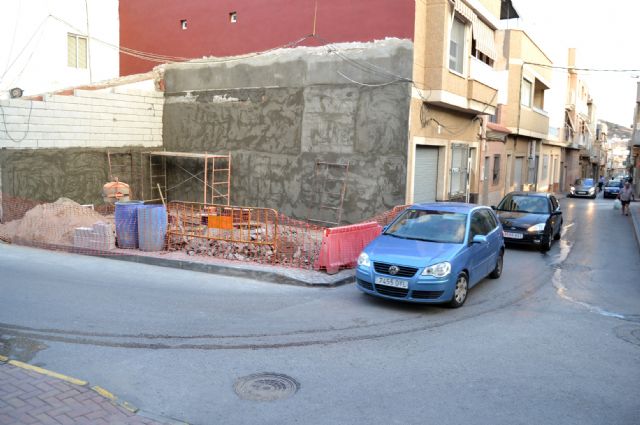 El Ayuntamiento de Águilas lleva a cabo las obras de demolición de un inmueble para incorporar el solar resultante al viario público - 2, Foto 2