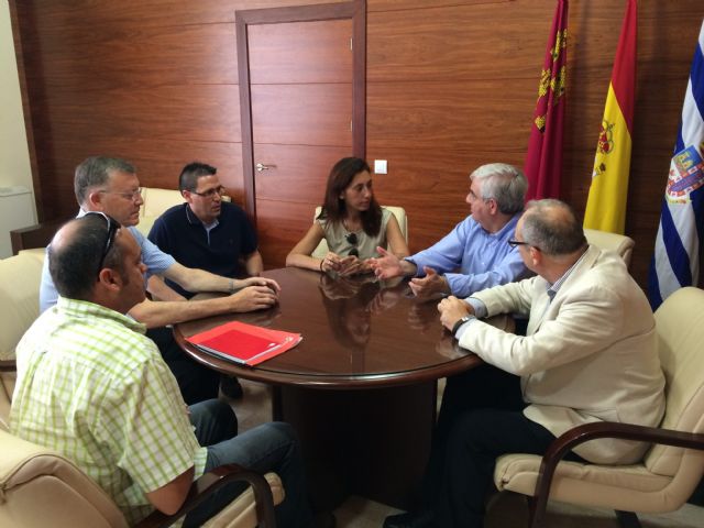 La directora general de Medio Ambiente muestra en Jumilla su satisfacción por el avanzado estado de las obras del Vertedero Municipal - 4, Foto 4