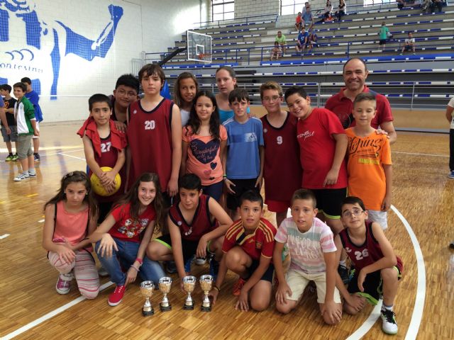 El deporte une a los centros escolares del municipio en la entrega de premios al deporte escolar 2013/2014 - 1, Foto 1