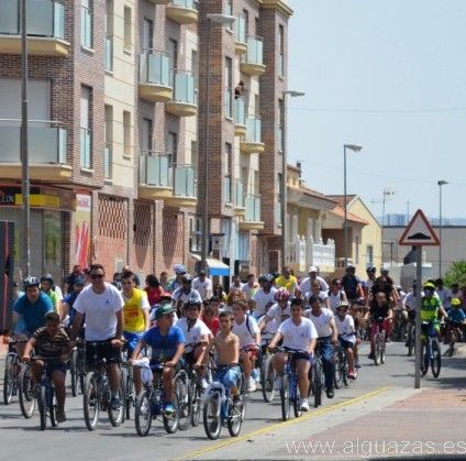 Más de medio millar de personas pedalean en el XVII BiciAlguazas - 2, Foto 2