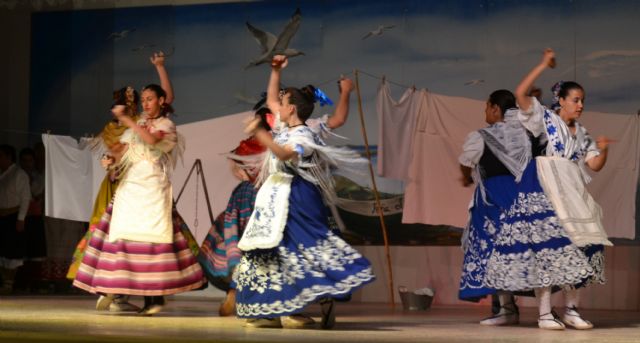La peña El Caldero abre el IX Festival de Folclore con el montaje Mi abuelo fue pescador - 4, Foto 4