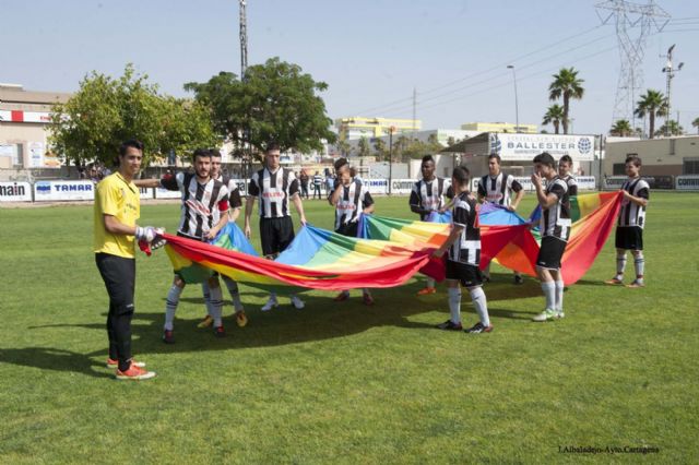 LGTB y el fútbol, unidos contra la homofobia - 5, Foto 5